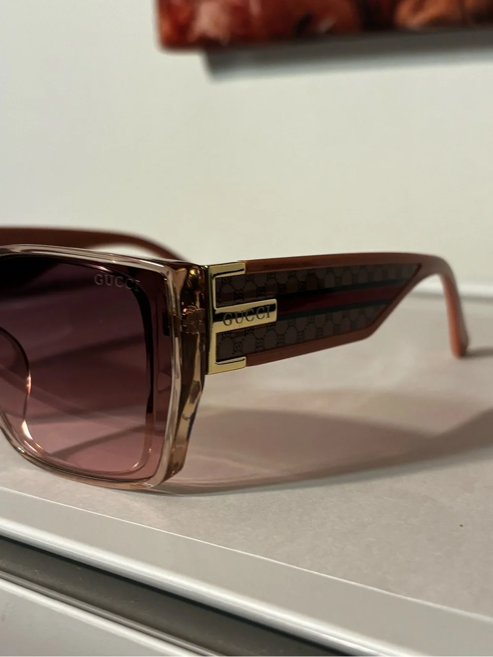 Woman’s Fashion peachy,pink Logo Accent Sunglasses